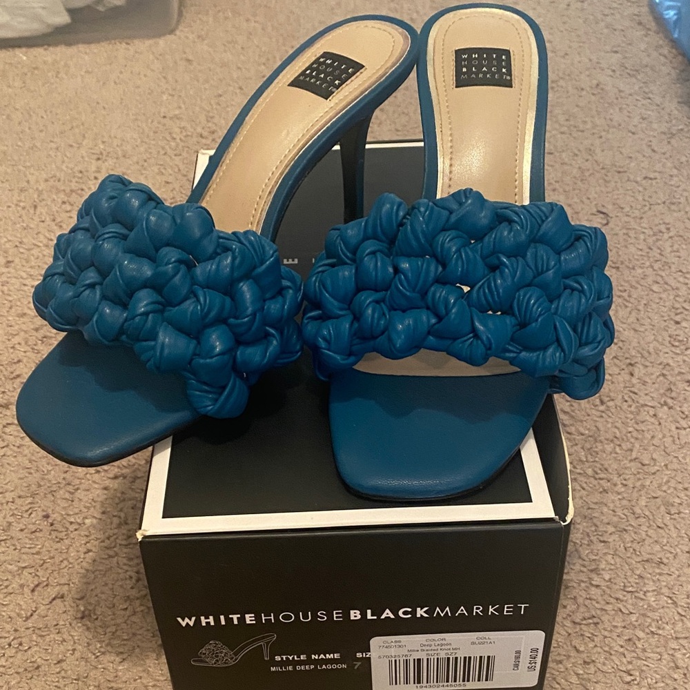 White House Black Market Teal Knotted Heels